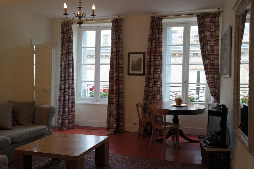 Penthouse Apartment Overlooking Place Carnot Καρκασόν Εξωτερικό φωτογραφία